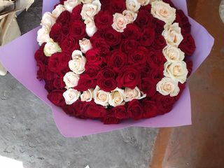 Trandafiri 101 / buchete / flori de la producător foto 8