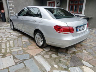 Mercedes E-Class foto 2