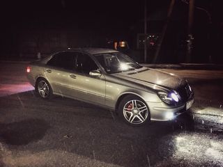 Mercedes E Class foto 5