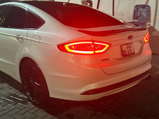 Ford Fusion foto 3