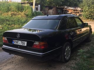 Mercedes Series (W124) foto 6