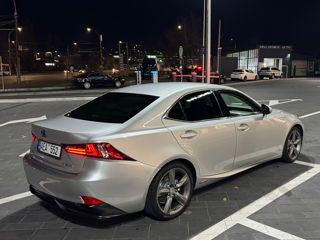 Lexus IS Series foto 3