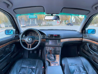 BMW 5 Series foto 10