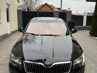 Skoda Superb foto 0