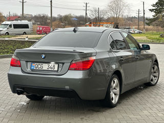 BMW 5 Series foto 2