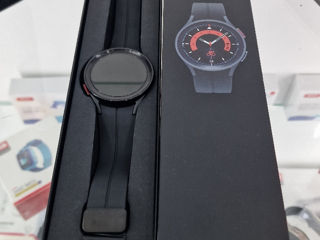 Apple watch, Galaxy watch foto 4