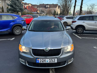 Skoda Superb foto 2