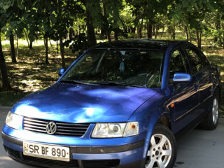 Volkswagen Passat foto 3