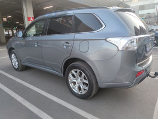 Mitsubishi Outlander foto 10