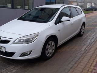 Opel Astra foto 4