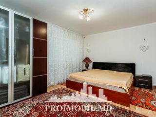 Codru! Casă privată cu 2 nivele, reparație euro! 150 mp + 9 Ari! foto 3