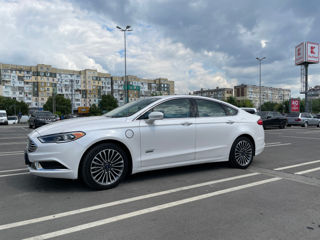 Ford Fusion foto 2