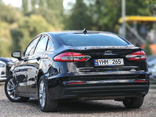 Ford Fusion foto 4