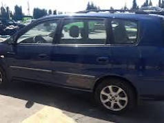 KIA Carens foto 2