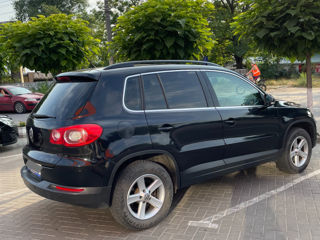 Volkswagen Tiguan foto 2