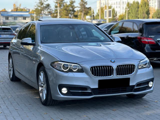 BMW 5 Series foto 4