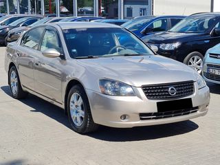 Nissan Altima foto 4