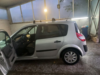 Renault Scenic foto 2