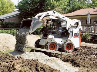 Bobcat excavator basculanta