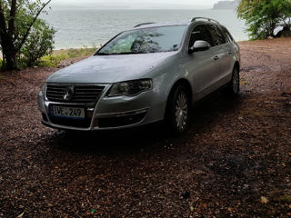 Volkswagen Passat foto 3