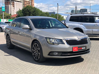 Skoda Superb foto 4