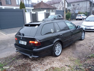 BMW 5 Series Touring foto 6