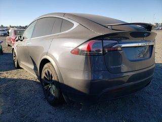 Tesla Model X foto 3