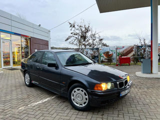 BMW 3 Series foto 13