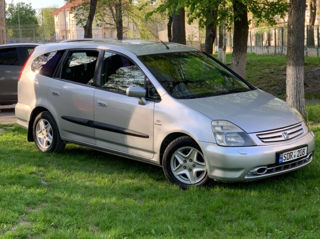 Honda Stream foto 1