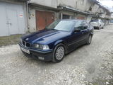 BMW 3 Series foto 2