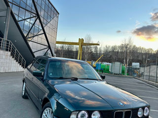 BMW 5 Series foto 3