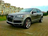 Audi Q7 foto 1