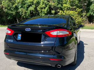 Ford Fusion foto 4