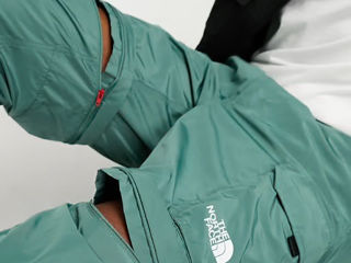 The North Face Alrescha zip off cargo trousers in sage green foto 2