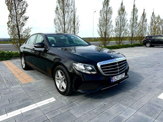 Mercedes E-Class foto 2