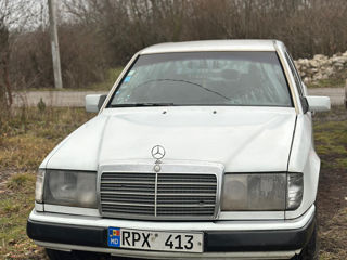 Mercedes Series (W123)