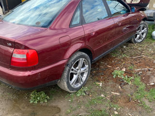 Audi a4 1.8 v5 foto 2