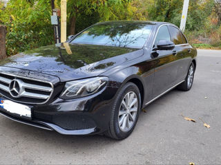 Mercedes E-Class foto 2