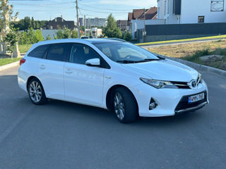 Toyota Auris foto 1