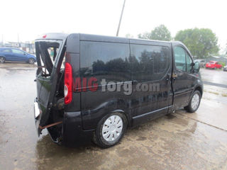 Opel Vivaro foto 2