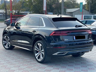 Audi Q8 foto 3