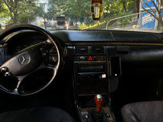 Mercedes E-Class foto 5