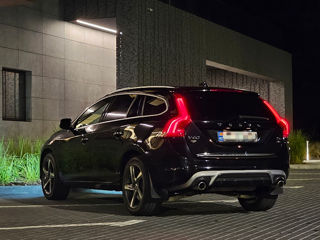 Volvo V60 foto 2