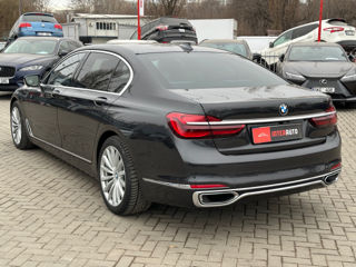 BMW 7 Series foto 4