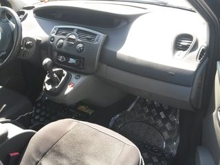 Renault Scenic foto 2