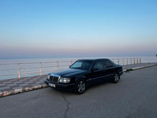 Mercedes Series (W124) фото 4