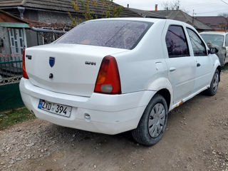 Dacia Logan foto 3