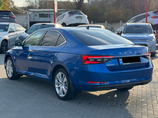 Skoda Superb foto 3