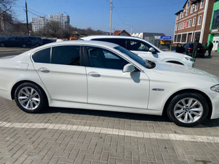 BMW 5 Series foto 1