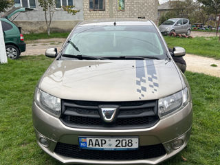 Dacia Logan foto 2